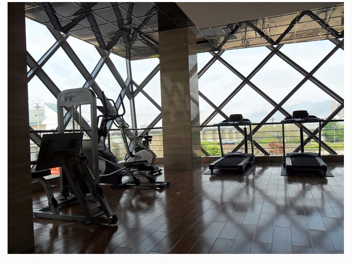 上海侯宇--上海鴻城房地產(chǎn)開發(fā)有限公司