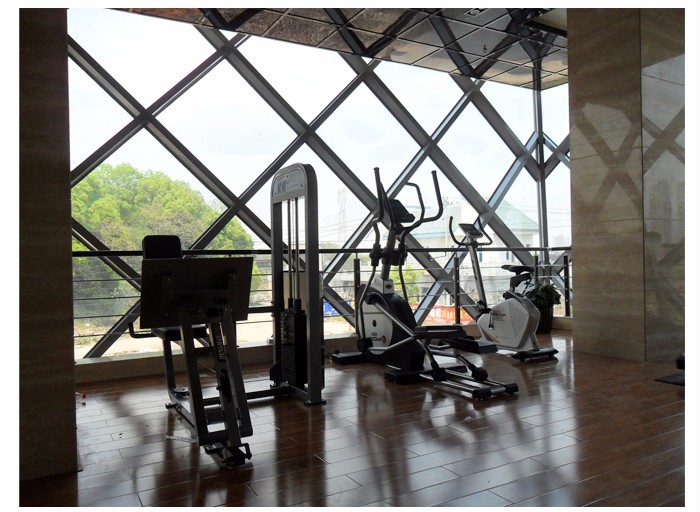 上海侯宇--上海鴻城房地產(chǎn)開發(fā)有限公司