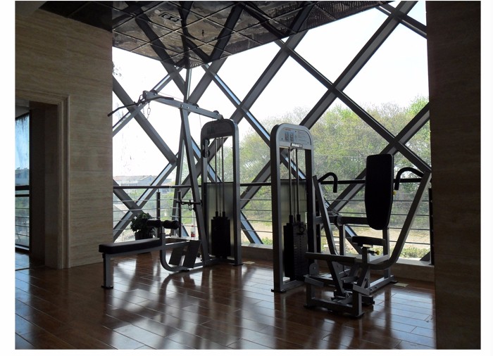 上海侯宇--上海鴻城房地產(chǎn)開發(fā)有限公司