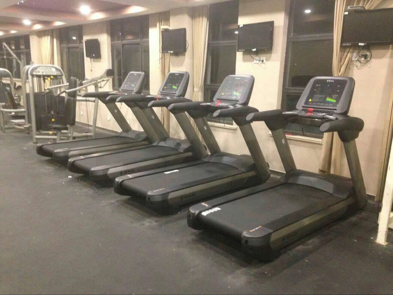 企事業(yè)單位健身房配套