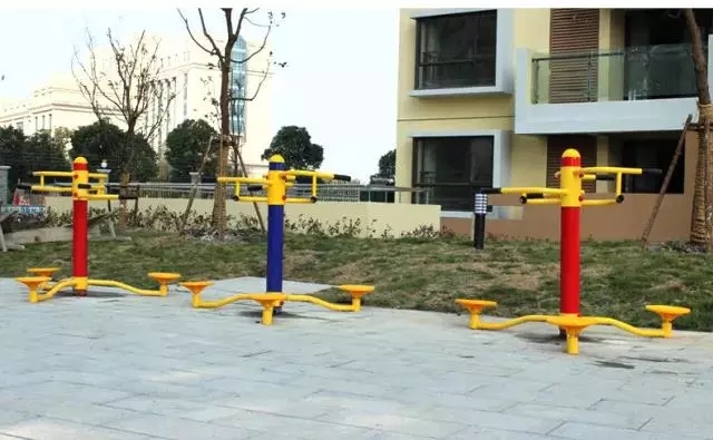 小區(qū)的健身器材怎么用？80%的上海人都做錯(cuò)了... 