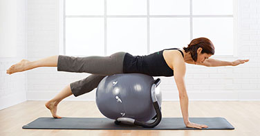 “把健身房搬回家” 就找候宇體育   