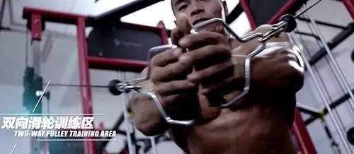 360多功能綜合訓(xùn)練器 無(wú)窮的力量待您激發(fā)